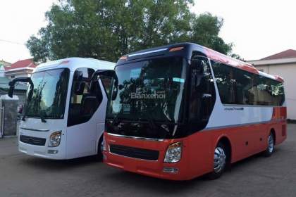 29 seats bus rental 