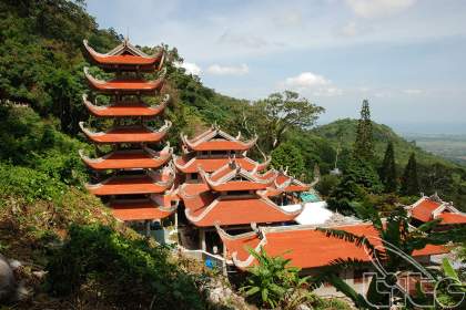 Ta Cu Mountain Temple